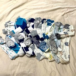 Lot of 8 baby boy 12 Mo Burt’s Bees Baby sleepers
